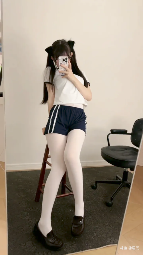 白丝体操服搭配技巧,凸显腹肌,清爽自信显身材 白丝体操服搭配技巧,凸显腹肌,清爽自信显身材
