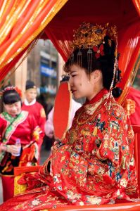 古代一百八十八抬嫁妆_明清抬计习俗到现代情感象征的演变与意义